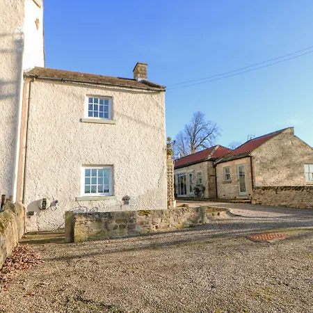 The Stable, Sedbury Park Farm * Gilling