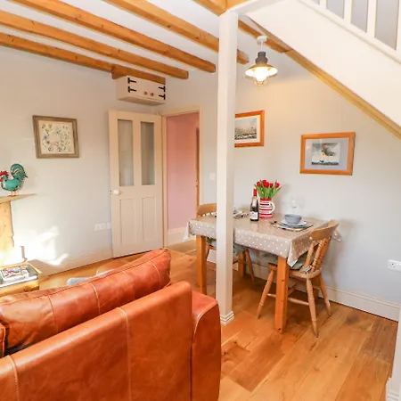 The Stable, Sedbury Park Farm * Gilling